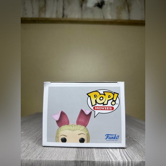 Funko Pop! Vinyl: Legally Blonde - Elle Woods Bunny Costume #1225 - Picture 6 of 8